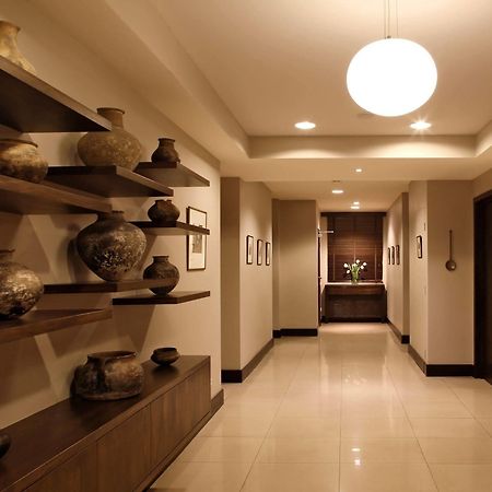 Hotel Meg 예레반 외부 사진