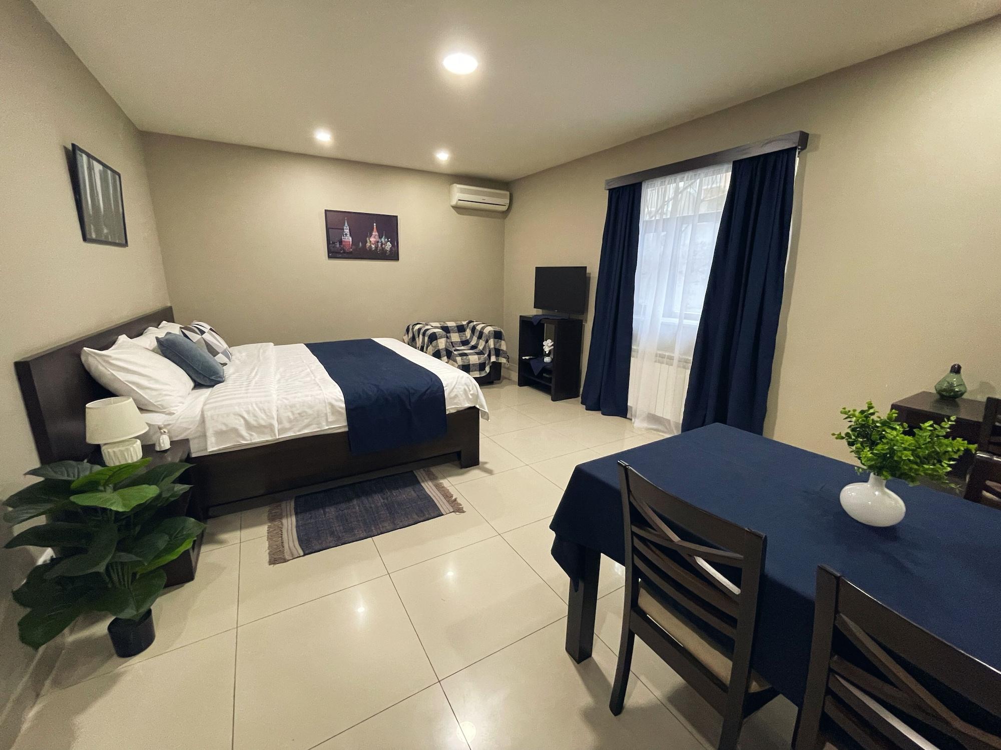 Hotel Meg 예레반 외부 사진